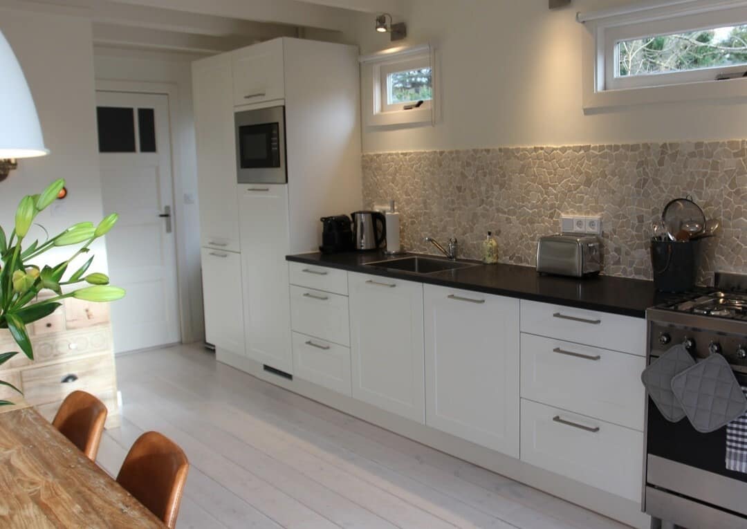 OVERVIEW_COTTAGE_KITCHEN_1080X765